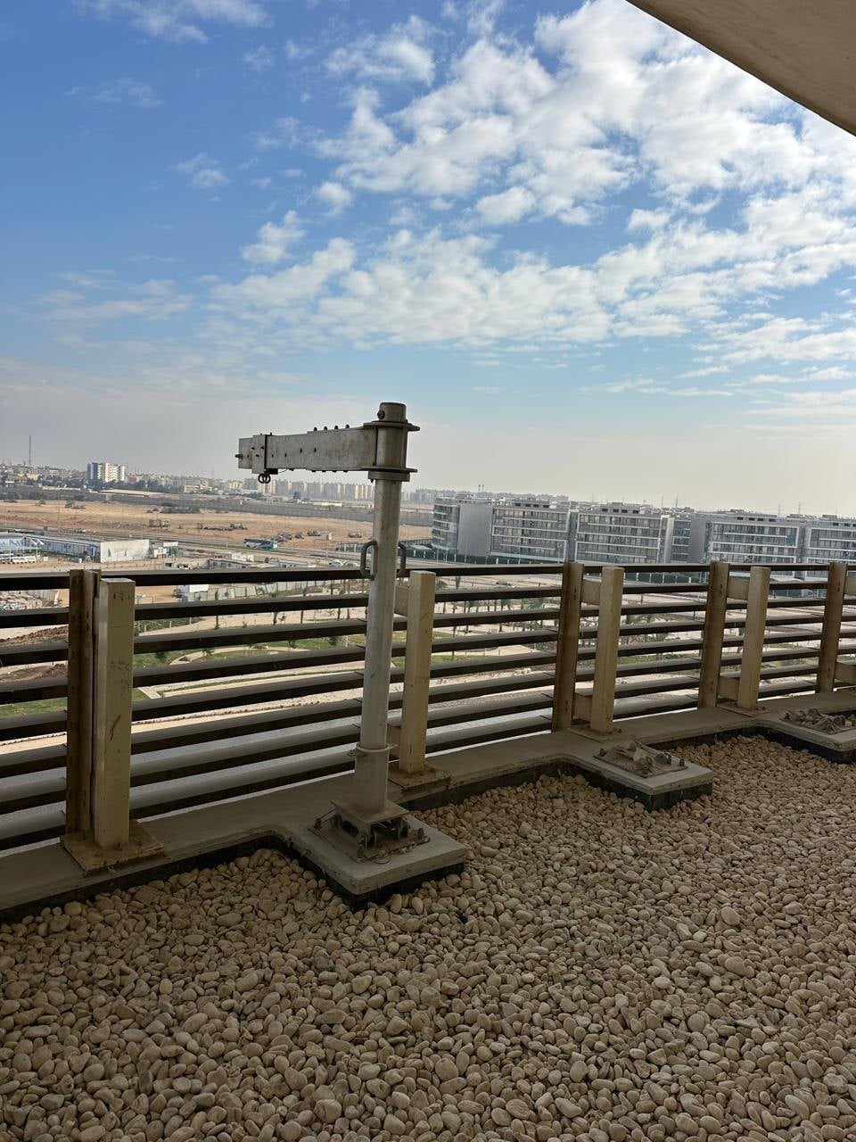 Davit installed on a roof socket